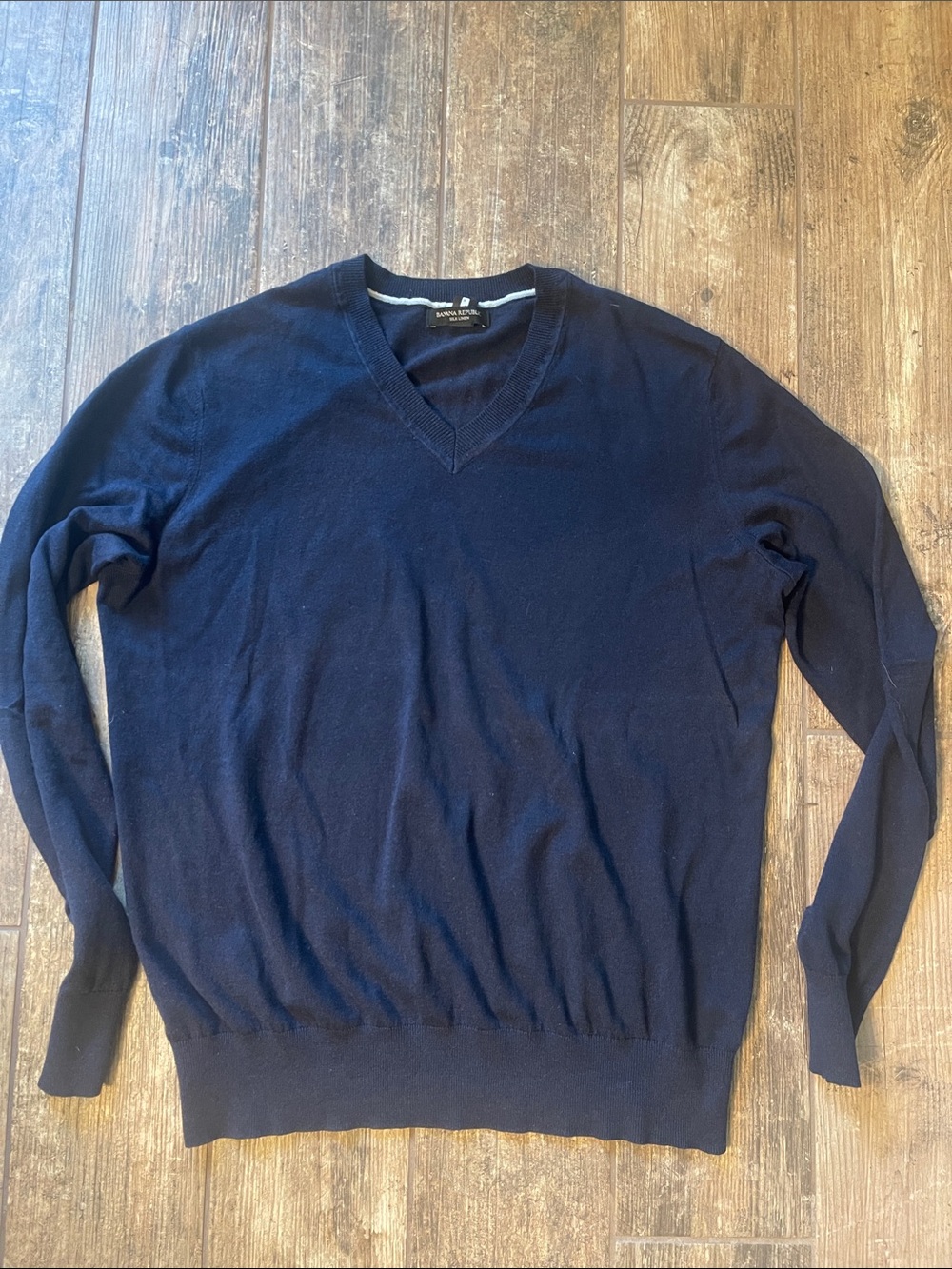Men's Navy V-Neck Sweater - Classic Knit